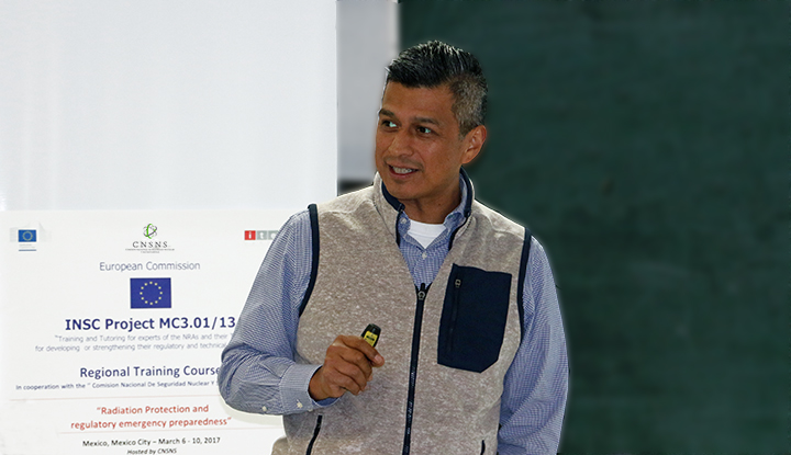 Alejandro Cortés Carmona, Director General Adjunto de Seguridad Radiológica, participó como instructor.