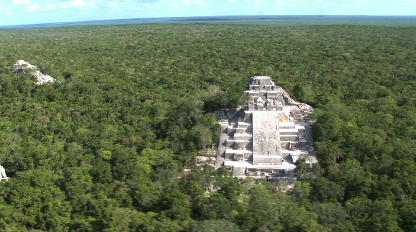 En 2014, el sitio “Antigua Ciudad Maya y Bosques Tropicales Protegidos de Calakmul”, fue inscrito en la Lista del Patrimonio Mundial de la UNESCO como Bien Mixto