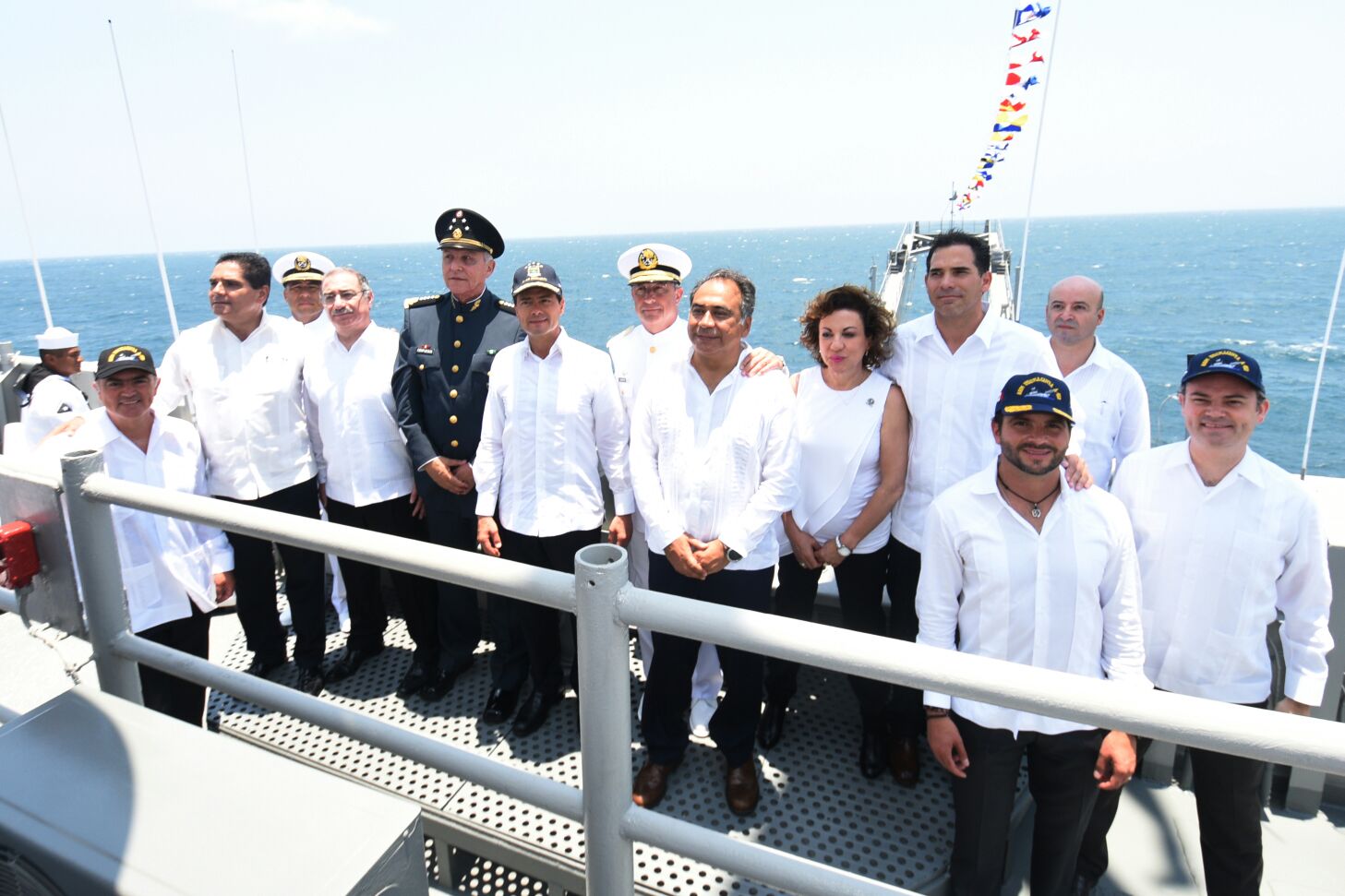 El Presidente de la República Encabeza el LXXV Aniversario del Día de la Marina, en Lázaro Cárdenas Michoacán