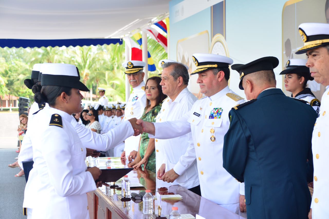Ceremonia de Graduación de cadetes y alumnos del Centro de Formación y Capacitación de la Armada de México (CEFCAM)