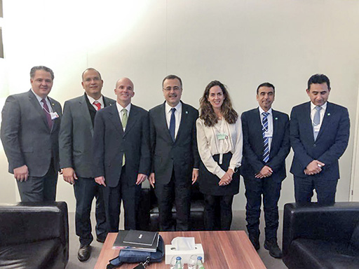 Durante la reunión con Amin H. Nasser de Aramco y el director de Pemex, Carlos Treviño, exploraron oportunidades de negocio en el sector petrolero y expusieron los beneficios de la reforma energética.