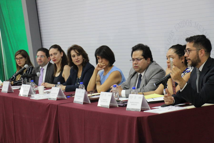 Mauricio Huesca Rodríguez, de la Comisión Permanente de Igualdad de Género y Derechos Humanos del IECM presentó el violentometro para prevenir estos actos. 