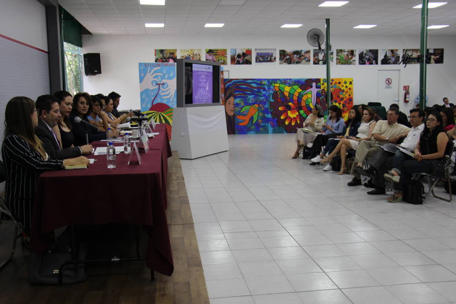 En el evento, participó Armando Hernández Cruz, Magistrado Presidente del Tribunal Electoral. 