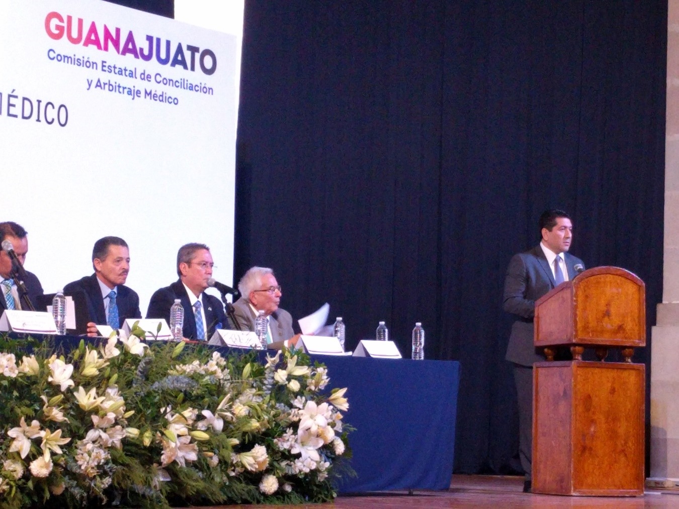 Doctor Ernesto García Caratachea, Comisionado Estatal de Guanajuato durante la inauguración de la XXXII sesión del Consejo Mexicano de Arbitraje Médico