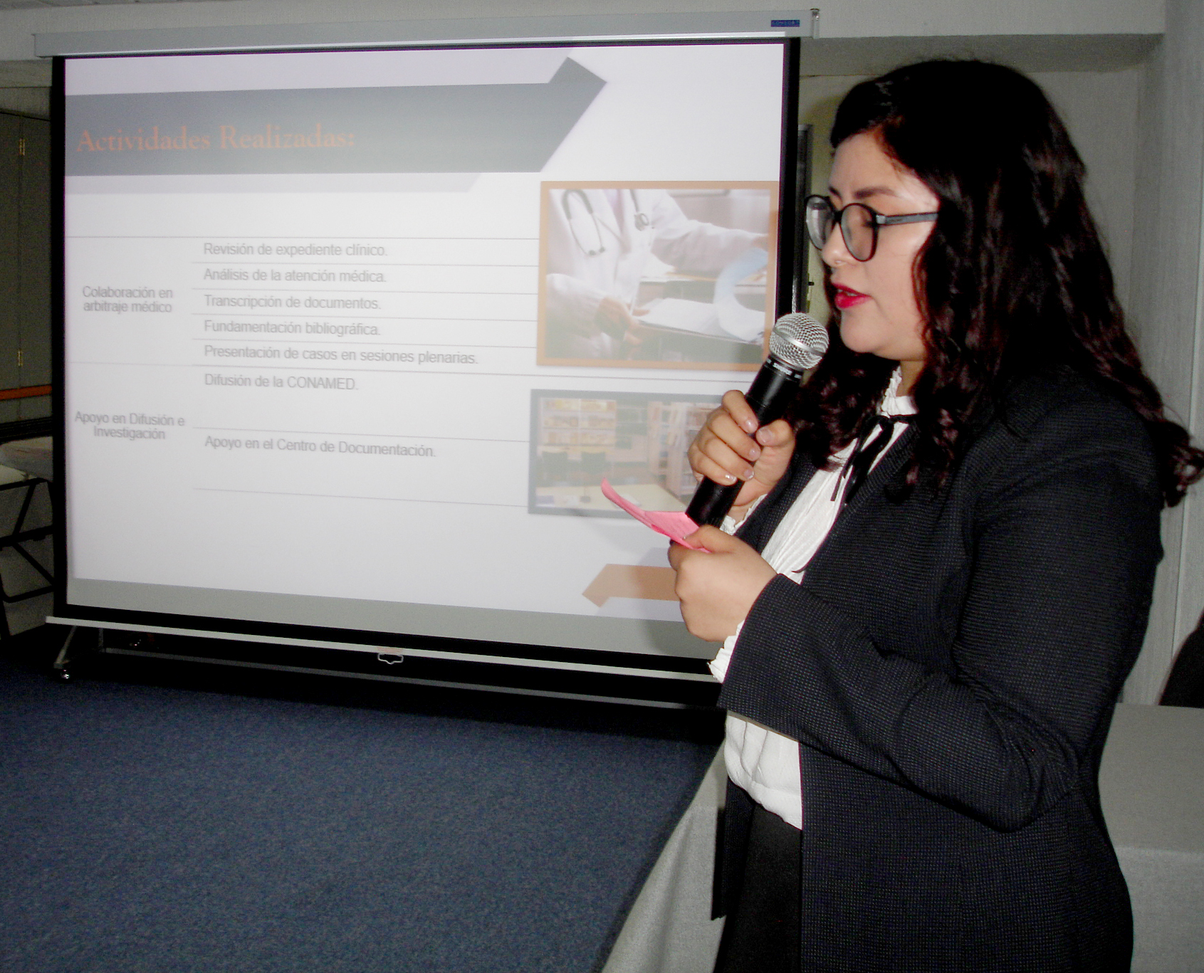 María Jocelyn Maldonado García, pasante de servicio social de enfermería en su presentación