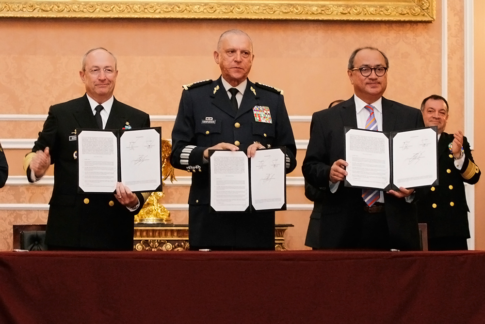 Firma de convenio con las secretarías de la Defensa Nacional y de Marina