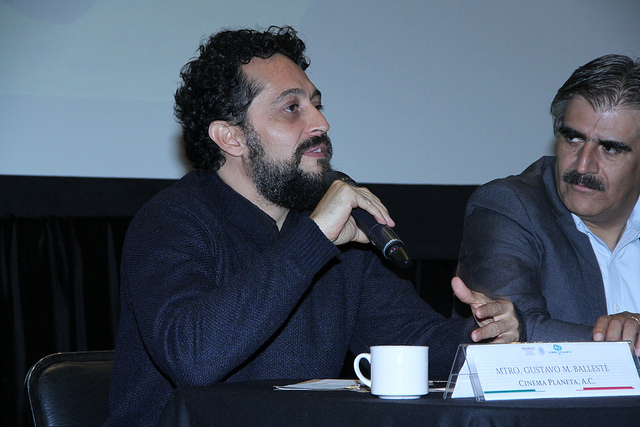 Gustavo M. Ballesté, director del Cinema Tour Planeta 2018, habla durante inauguración.