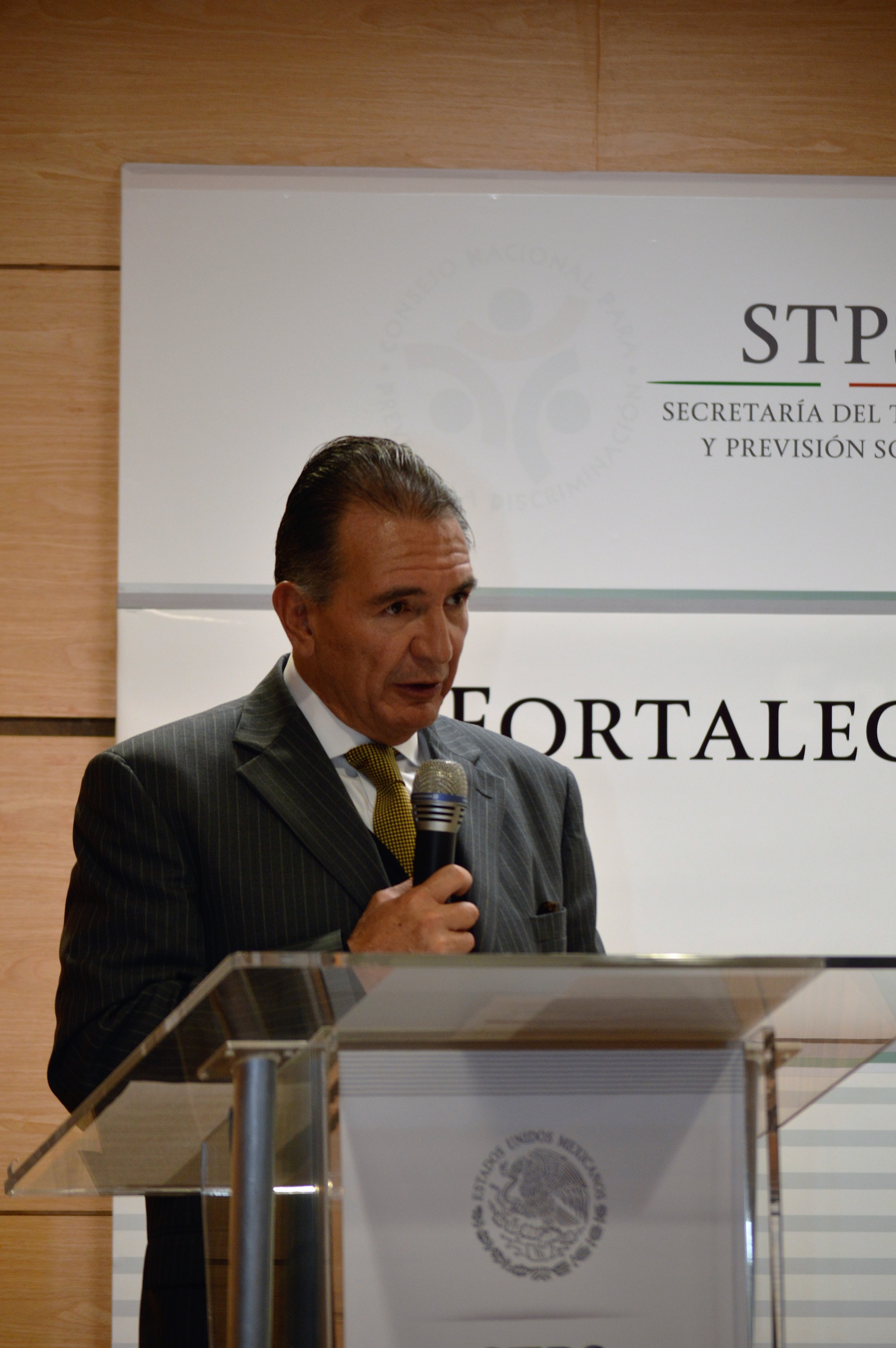  Jorge Gerardo Aguilar Montaño en la ceremonia de inauguración de la “Jornada para el Fortalecimiento de la Actuación del Personal de Inspección del Trabajo”.