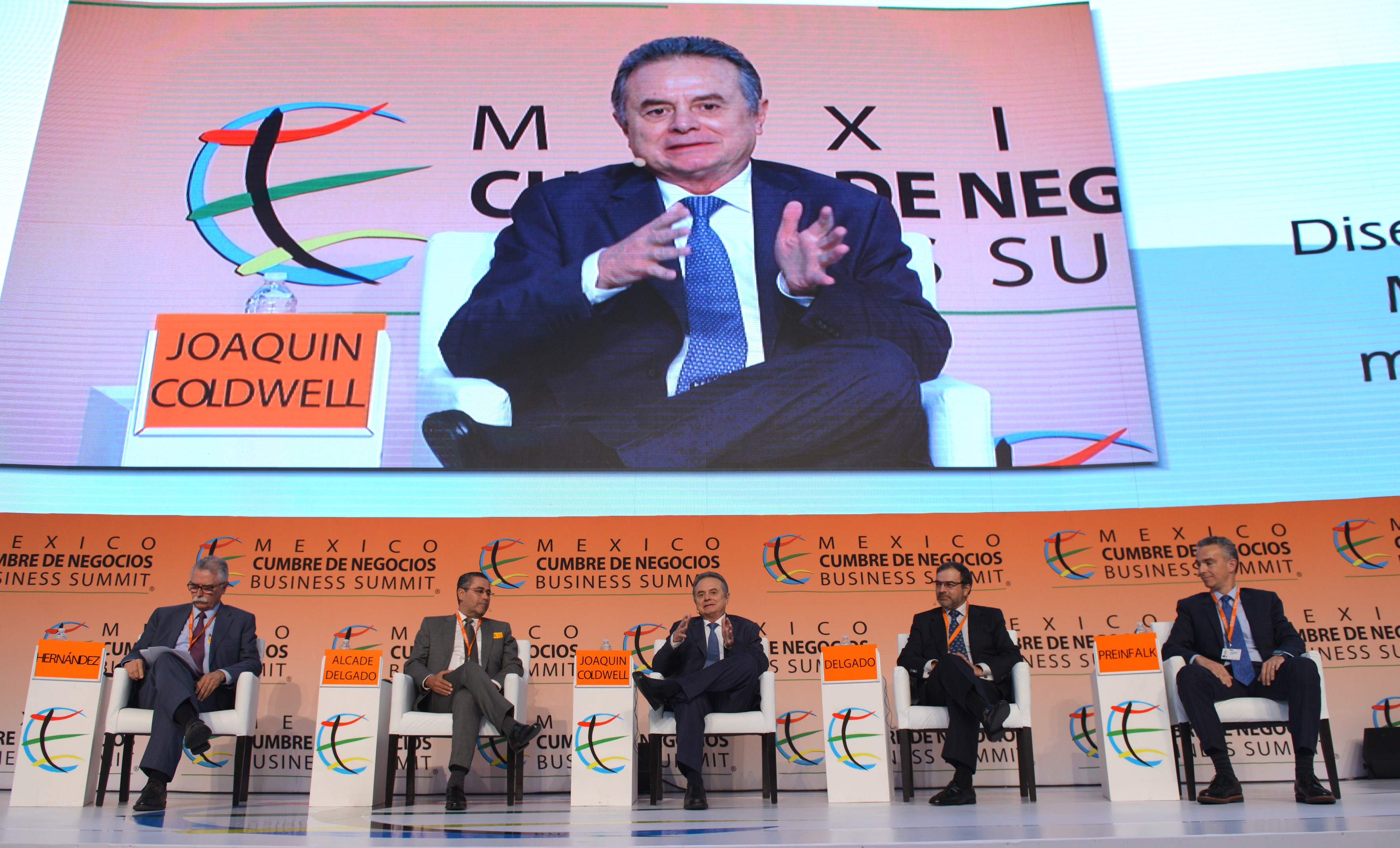 El Secretario Pedro Joaquín Coldwell habló sobre los avances en la implementación de la 
Reforma Energética del Gobierno de México, ante empresarios nacionales e internacionales.