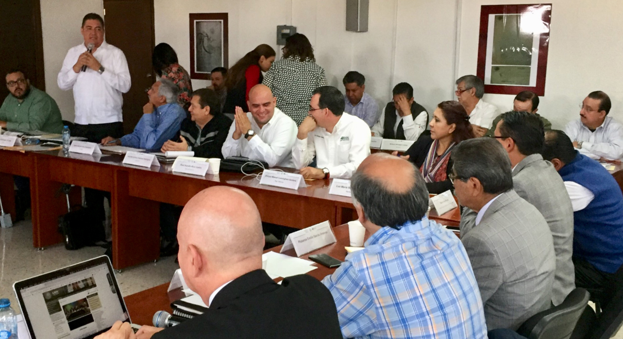 18 Uso de la palabra del Delegado de Colima durante la Reunión Nacional de Delegados.