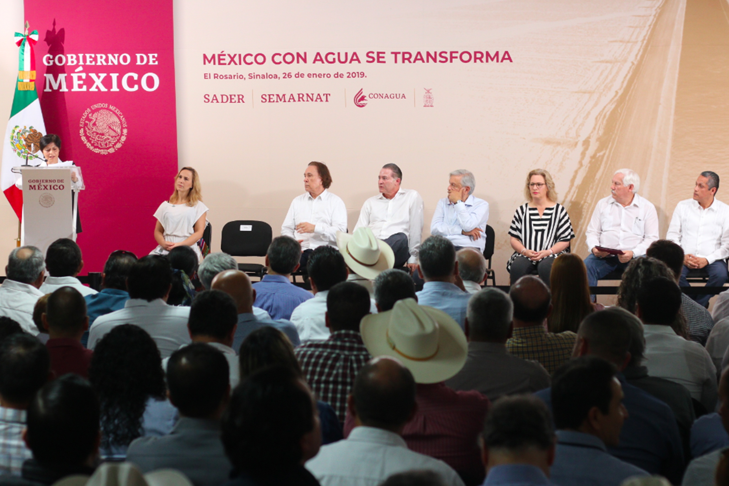 Anuncian que se continuará la construcción de la presa Santa María, en beneficio de los agricultores de los municipios Escuinapa y El Rosario, en Sinaloa.