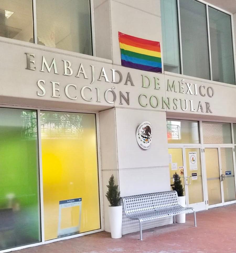/cms/uploads/image/file/498059/Foto_6._Acompa_an_embajadas_y_consulados_campa_a_en_favor_de_la_diversidad_LGBT_.jpeg