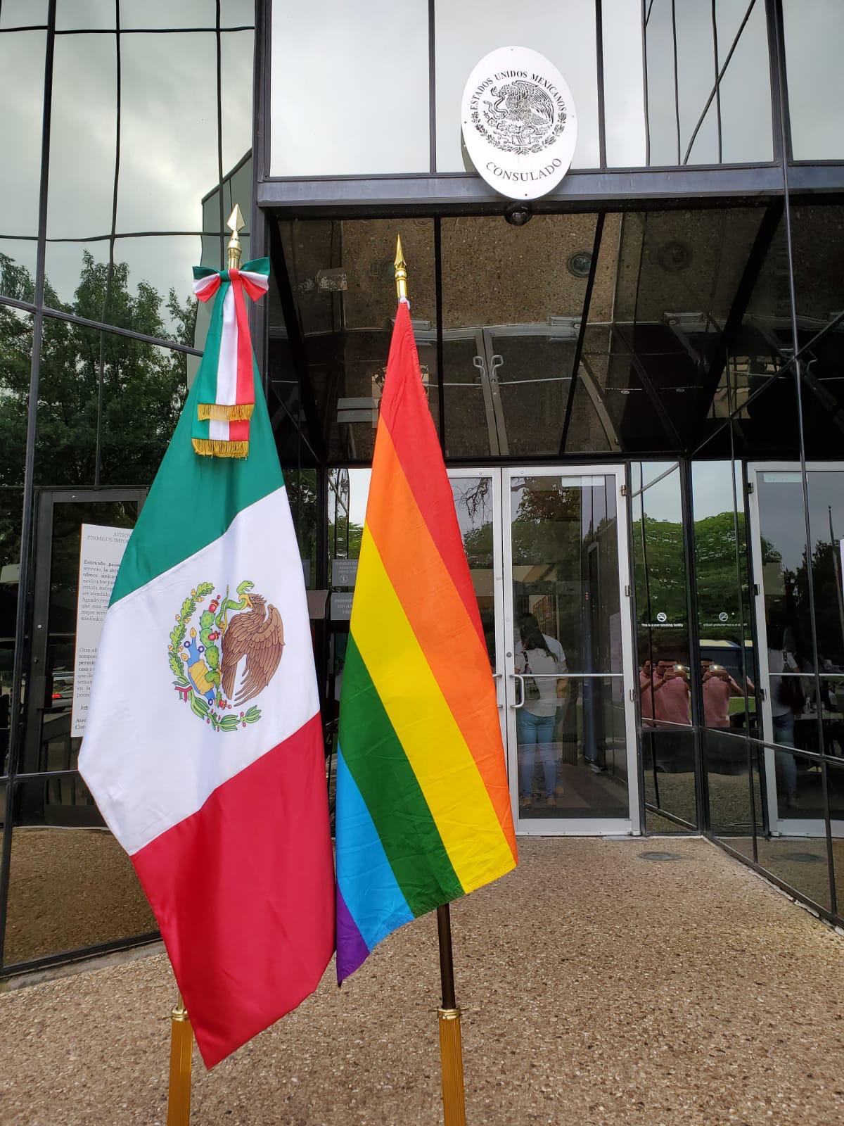 /cms/uploads/image/file/498062/Foto_4._Acompa_an_embajadas_y_consulados_campa_a_en_favor_de_la_diversidad_LGBT_.jpeg