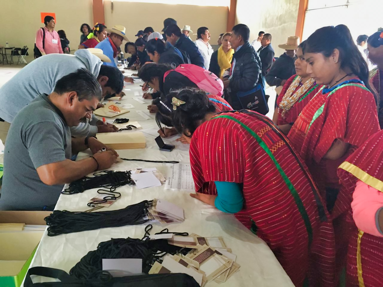 Más de dos mil autoridades y representantes indígenas de Oaxaca participan en foro de consulta para reforma constitucional 