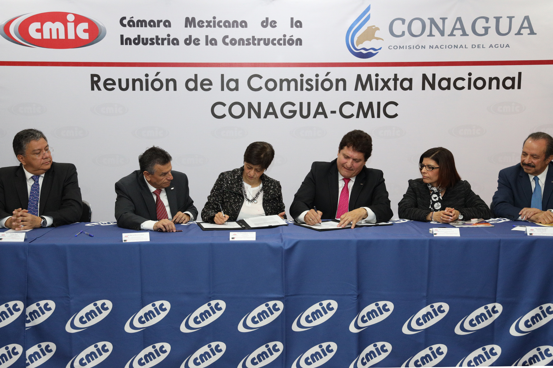 CONAGUA y CMIC firman convenio para prevenir y atender desastres causados por fenómenos hidrometeorológicos