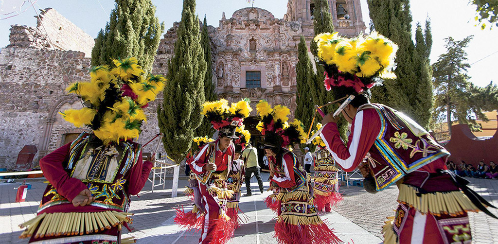 /cms/uploads/image/file/524319/Danza-de-la-pluma-en-Pinos-Zacatecas-web.jpg