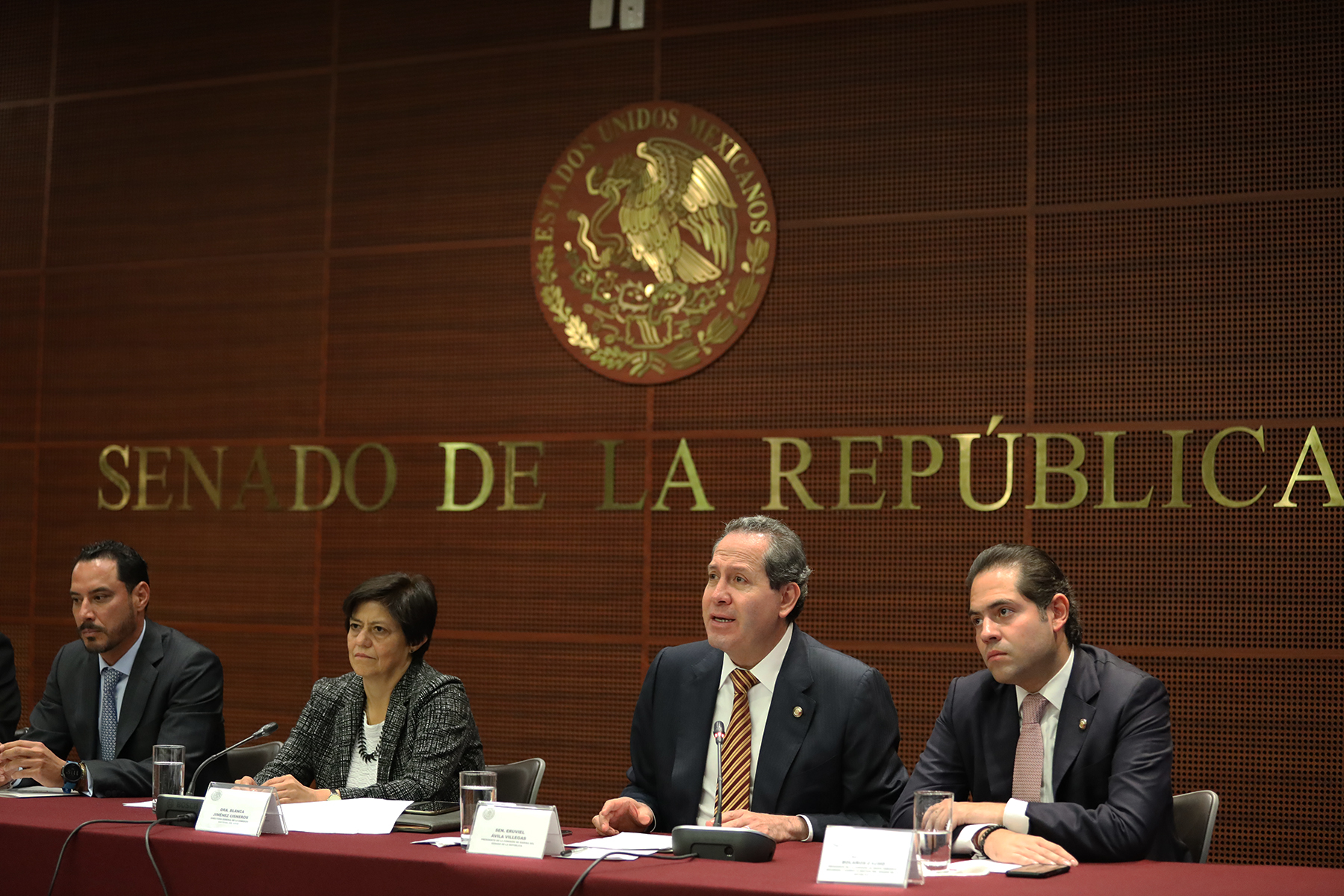 El Presidente de la Comisión de Marina del Senado, Eruviel Ávila Villegas, puntualizó que el Poder Legislativo es un aliado estratégico para garantizar el derecho humano al agua.