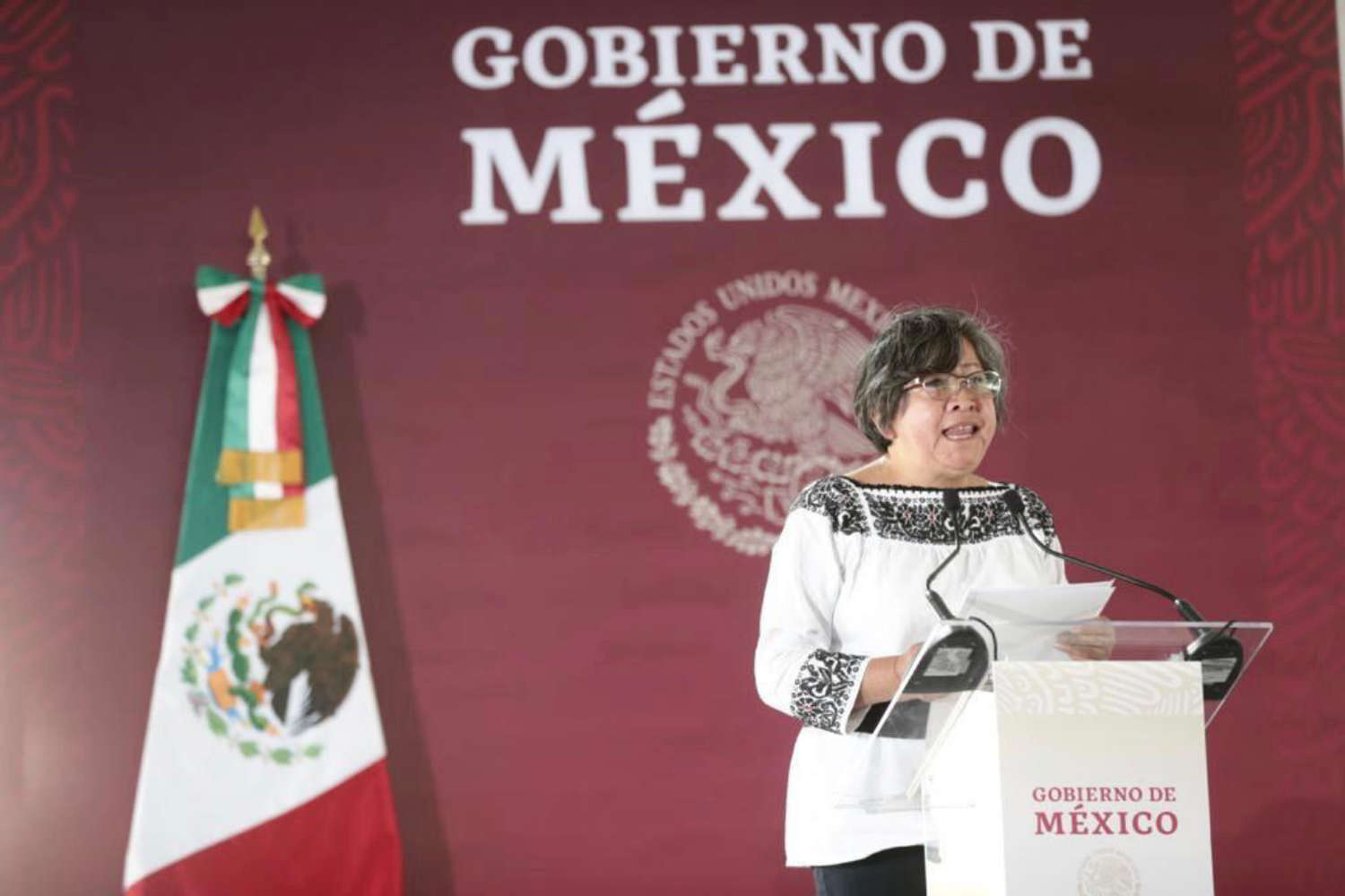 El Presidente Andrés Manuel López Obrador anuncia la creación de la Universidad de las Lenguas Indígenas.