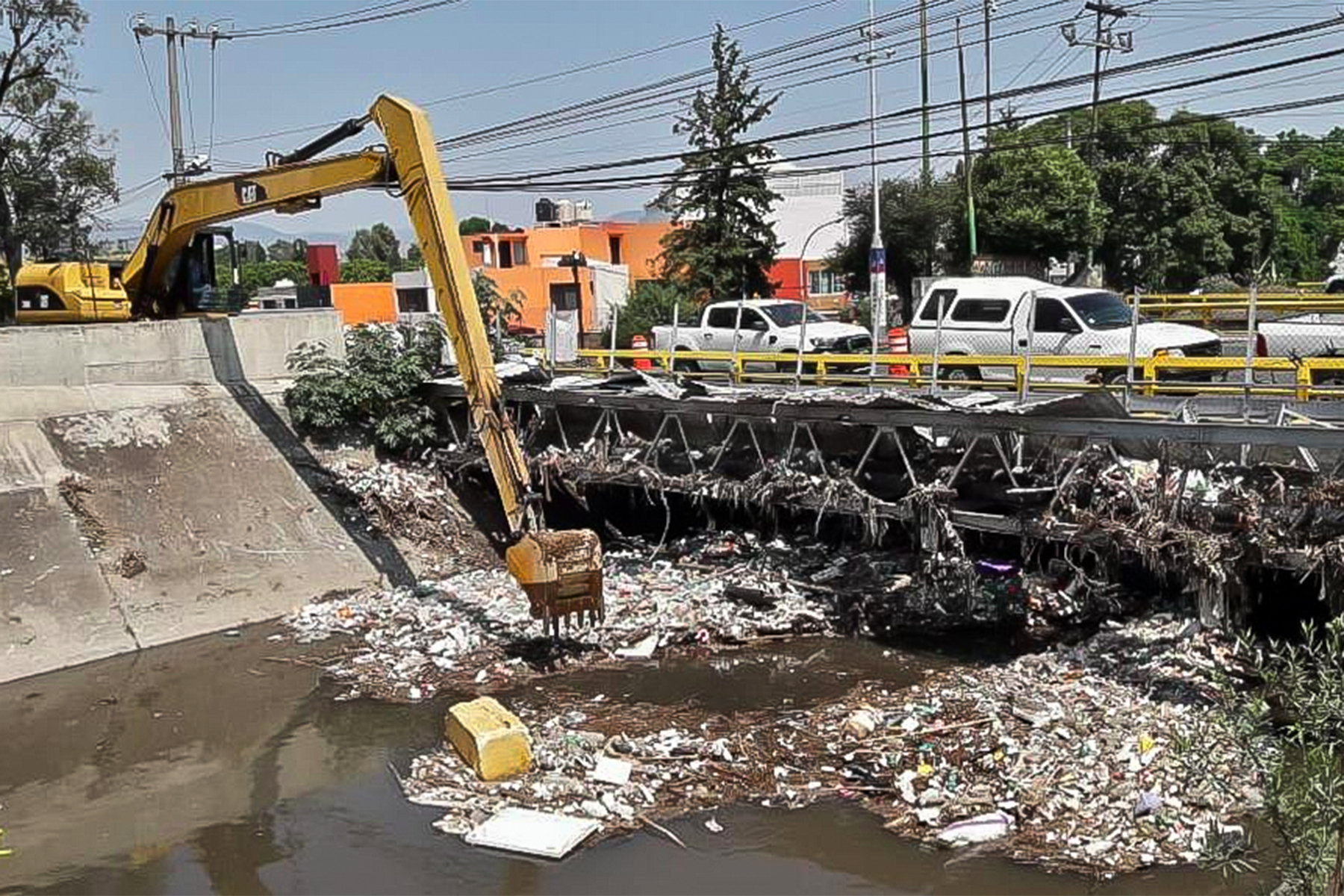 Con el fin de reducir los riesgos de inundaciones durante la próxima temporada de lluvias, Conagua llama a la población y a las autoridades competentes a realizar un adecuado manejo de la basura.