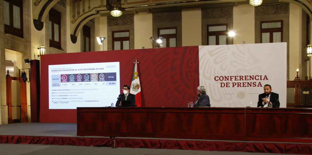 En conferencia de prensa en Palacio Nacional, Rodríguez López destacó que en la convocatoria 2021 serán otorgados beneficios extras a maestros, enfermeros, médicos, policías y a quienes perciben un sueldo igual o menor a 2.8 Unidades de Medida y Actualización (UMA’s)