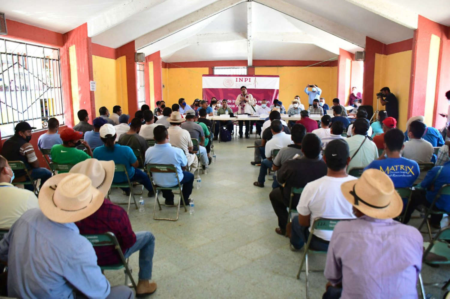 Municipios zapotecas del Distrito de Villa Alta acuerdan construir proceso de organización regional, para resolver demandas de desarrollo.