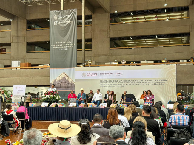 Presenta SEP nueva familia de Libros de Texto Gratuitos en 20 lenguas indígenas nacionales.