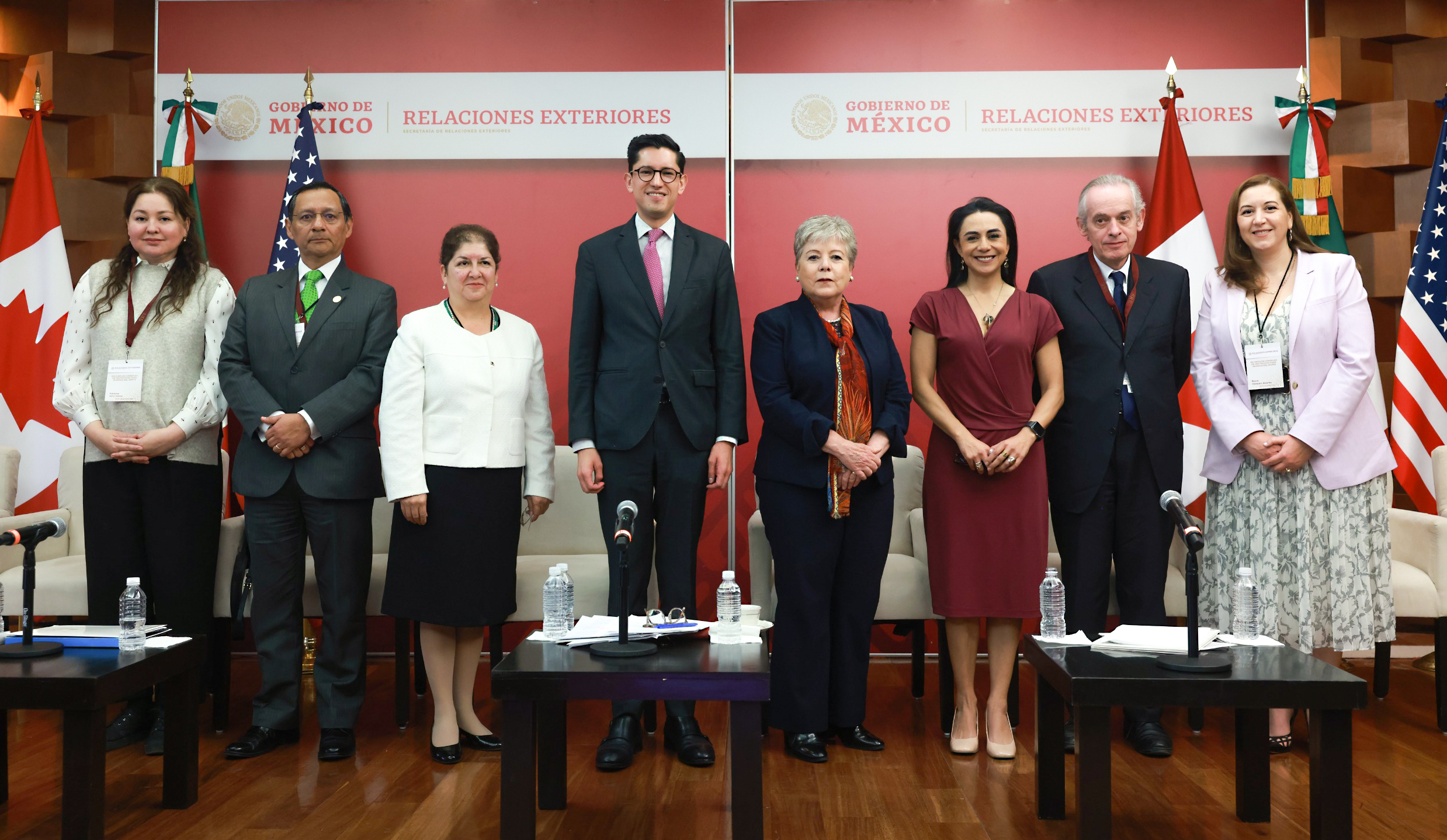 Secretaria de Estado Alicia Barcená Ibarra elogia protección diplomática brindada por la Embajada de México en América del Norte |  secretario copierno