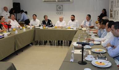 Acompañado por el gobernador Arturo Núñez Jiménez, el Procurador Nemer firmó un convenio de colaboración e intercambio de información con el Consejo Coordinador Empresarial de la entidad.