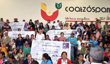 Viviendas en San Juan Coatzóspam, Oaxaca