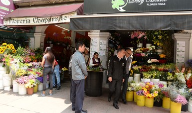 Rafael Ochoa Morales, en funciones de Procurador Federal del Consumidor, encabezó un recorrido de verificación en florerías, restaurantes, estacionamientos, dulcerías y centros comerciales de la Ciudad de México.