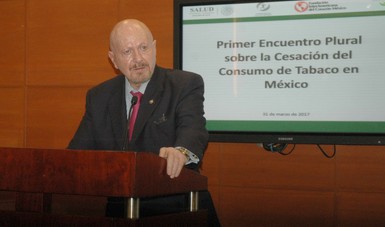 Manuel Mondragón y Kalb, clausuró el Primer Encuentro Plural sobre Cesación del Consumo de Tabaco, este año con el tema El Tabaco, una Amenaza para el Desarrollo.