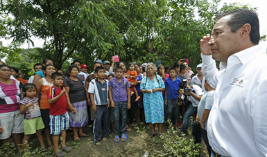 Supervisa el titular de la Sedesol labores de apoyo a damnificados por “Beatriz” en el estado de Oaxaca