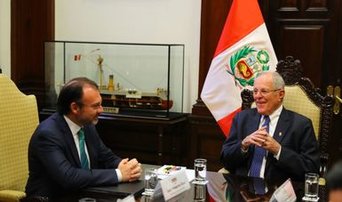 El Canciller Luis Videgaray con el Presidente de Perú, Pedro Pablo Kuczynski
