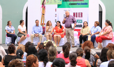 “Las mujeres han logrado darle valor agregado a la producción y eso es riqueza y bienestar para las familias”, señaló Mario Aguilar Sánchez, titular de la CONAPESCA.