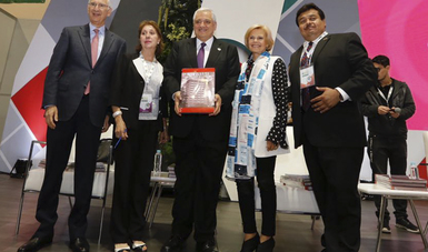 Luis Antonio Godina presentó el libro en la EXPO FOVISSSTE 2017.