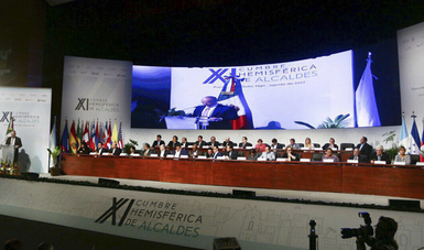 El Director General de Banobras, Alfredo Vara Alonso, participó en la XI Cumbre Hemisférica de Alcaldes 