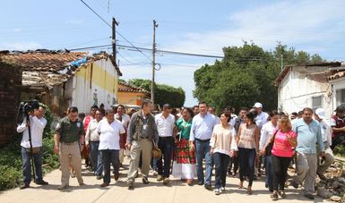 Aspecto del recorrido por la comunidad de Reforma de Pineda, Oaxaca