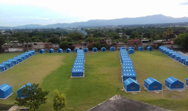 48 familias damnificadas por el sismo, fueron instaladas en un albergue en el  campo los Cisneros del municipio de Zacatepec, Mor.