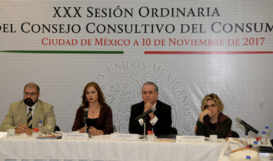 La XXX sesión del Consejo Consultivo del Consumo,  fue presidida por el Procurador Federal del Consumidor, Rogelio Cerda Pérez. 