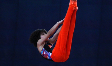Adrián Martínez, primer lugar en la Olimpiada Nacional 2016 en Gimnasia de Trampolín, destaca en Mundial de Bulgaria.