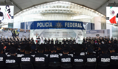 El Secretario de Gobernación, Miguel Ángel Osorio Chong, encabezór la Ceremonia Mérito y Reconocimiento 2017 de la Policía Federal