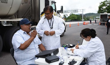 Se realizan exámenes médicos toxicológicos a conductores de Autotransporte Federal y Pilotos

