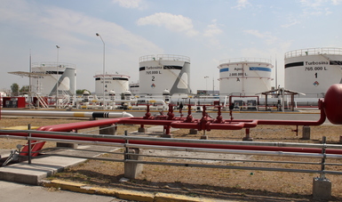 Vista panorámica de la Estación de Combustibles de aviación de Guadalajara