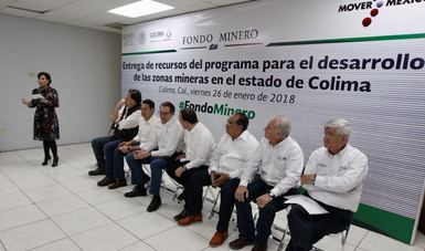 La secretaria Rosario Robles informó que en Colima se entregaron 38.4 millones de pesos para obras de infraestructura social