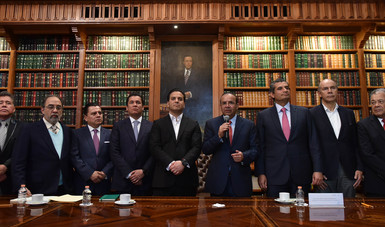 El Secretario de Gobernación, Alfonso Navarrete Prida, al término de la reunión con presidentes y secretarios de partidos políticos