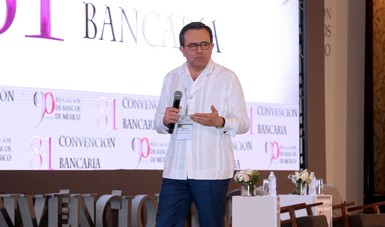 Participó el Secretario Ildefonso Guajardo en la 81 Convención Bancaria
