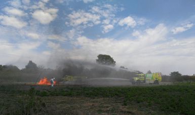 Personal del SEI durante el Simulacro de Incendio de Aeronave en Tierra en el Aeropuerto Internacional de Tepic