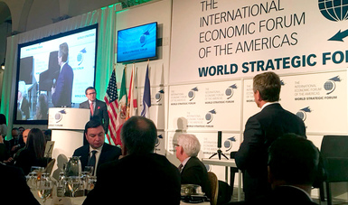 Se lleva a cabo el Foro Estratégico Mundial en Miami.
