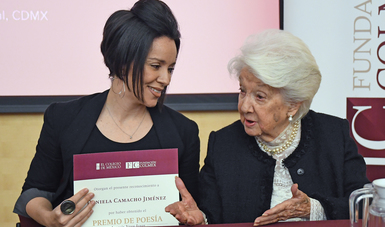 Daniela Jiménez Camacho se dijo privilegiada y conmovida por recibir el Premio