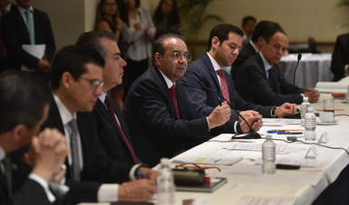 El Secretario de Gobernación, Alfonso Navarrete Prida, durante la Sesión Mensual de la Mesa Directiva de la Confederación de Cámaras Industriales de los Estados Unidos Mexicanos